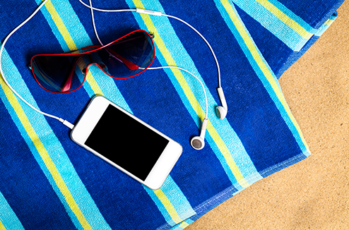 Comment bien protéger son smartphone à la plage ? 