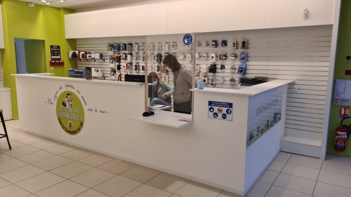 Inauguration de la boutique Docteur Ordinateur CASTRES