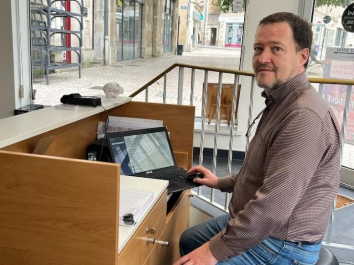 Renouvellement du contrat de franchise Docteur Ordinateur Poitiers